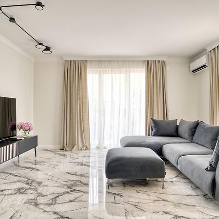 Ap Royal Oak - 2 Bedroom Apartment In Budva Luaran gambar